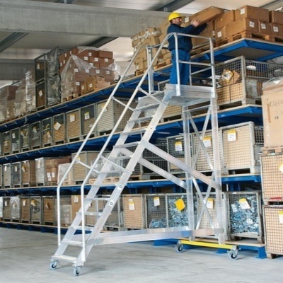 Escaleras especiales para almacenes